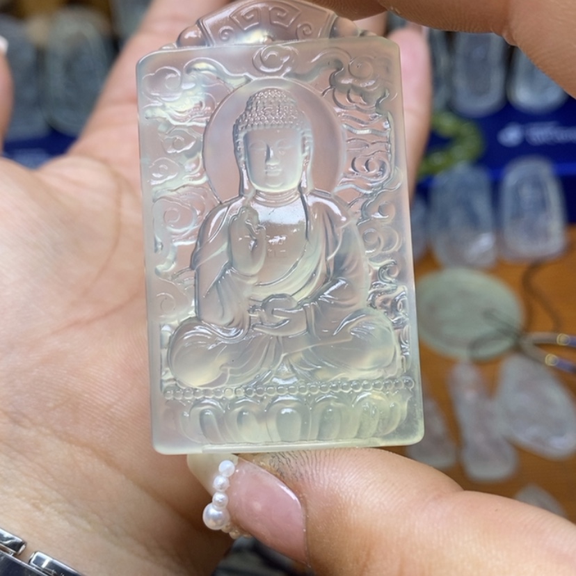 【闪购商品】蛇纹石玉颈饰未镶嵌?****?