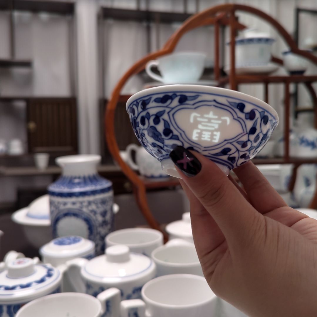 陶瓷手绘富贵茶漏一个