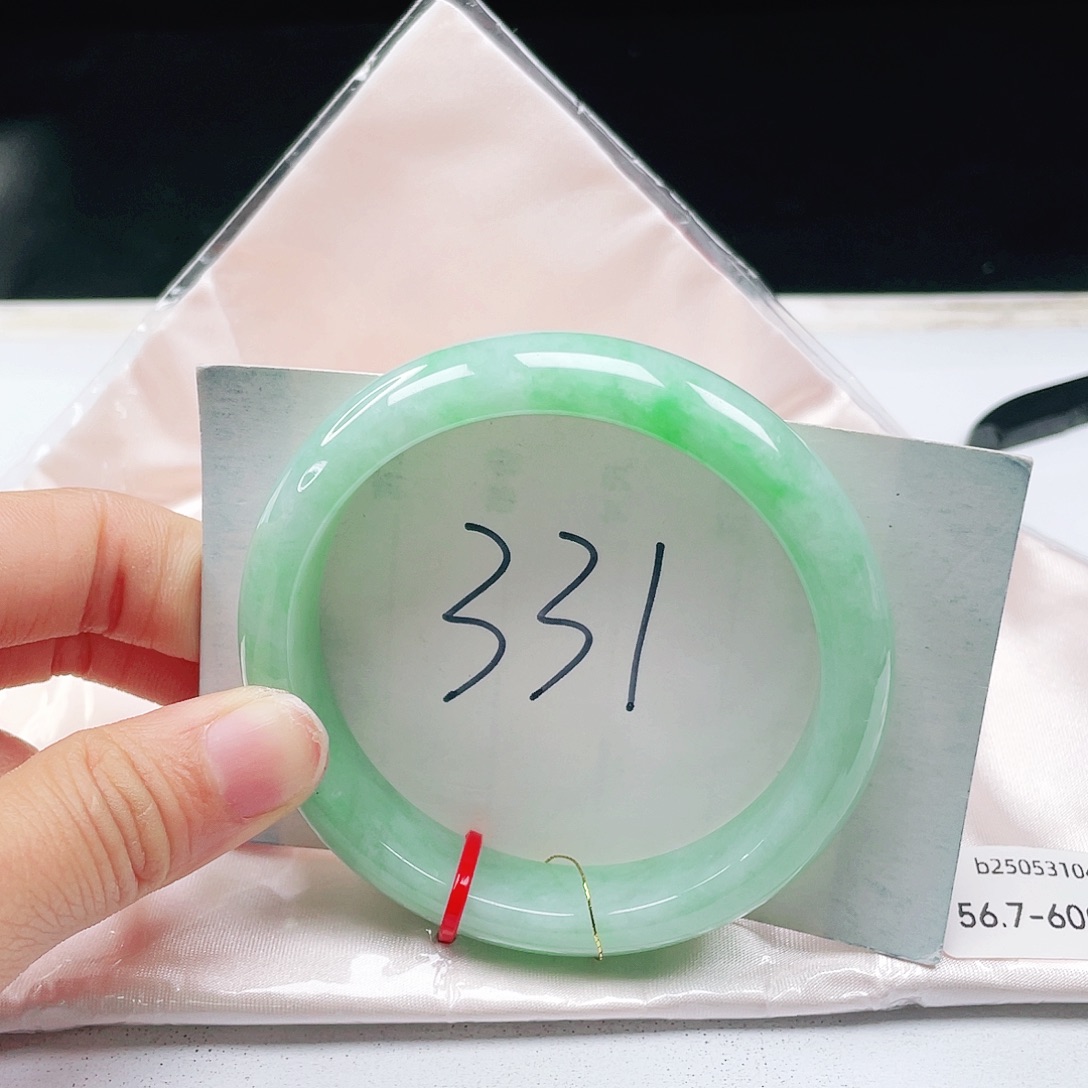 翡翠未镶嵌手镯56+正圈