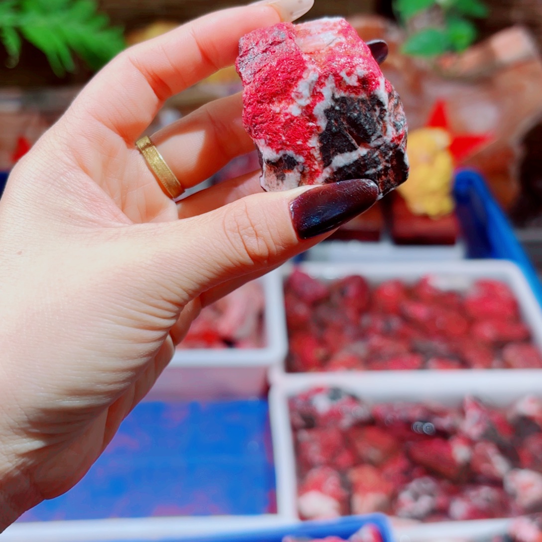 明***好天然辰砂天然朱砂摆件