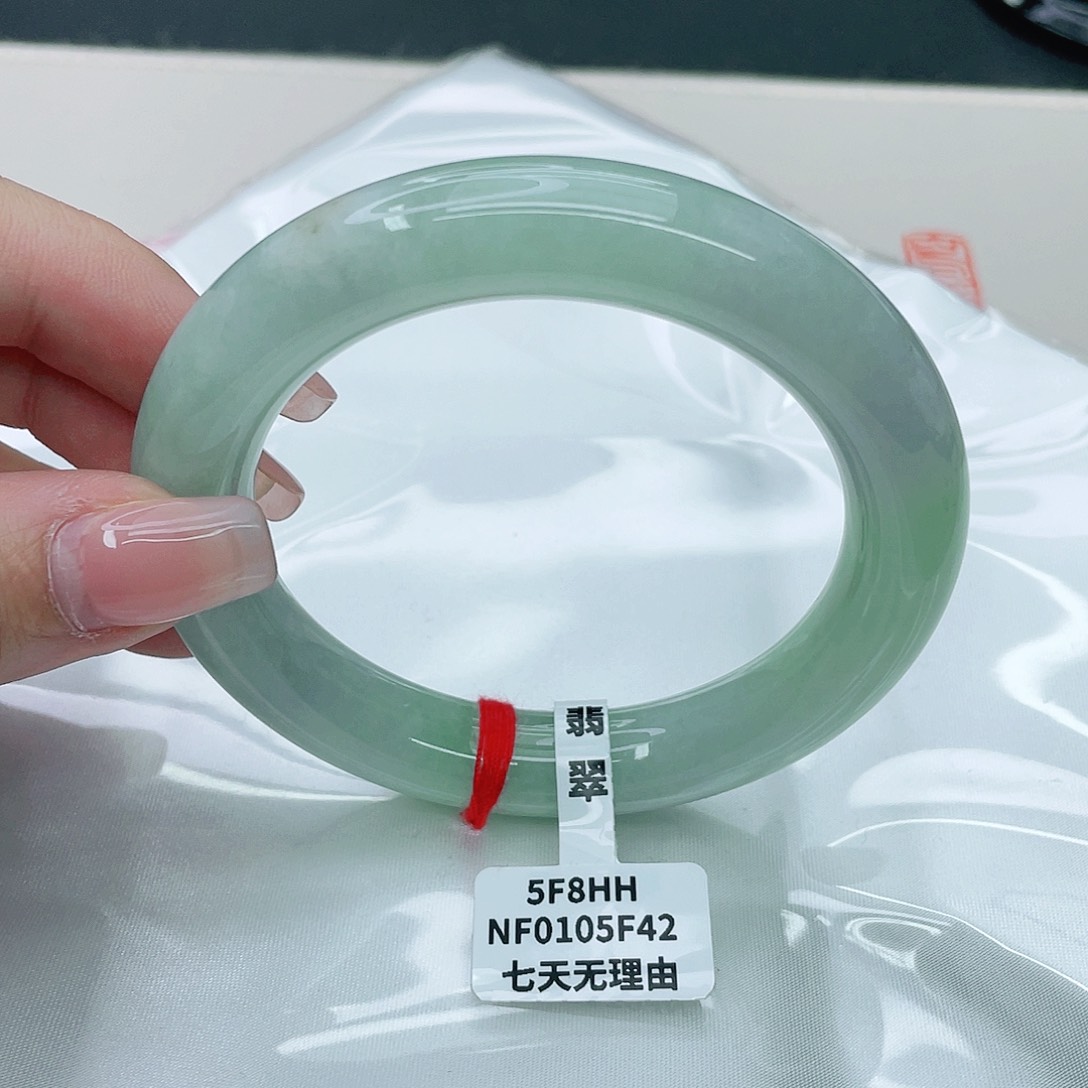 翡翠手镯未镶嵌苦*酱圆58.9