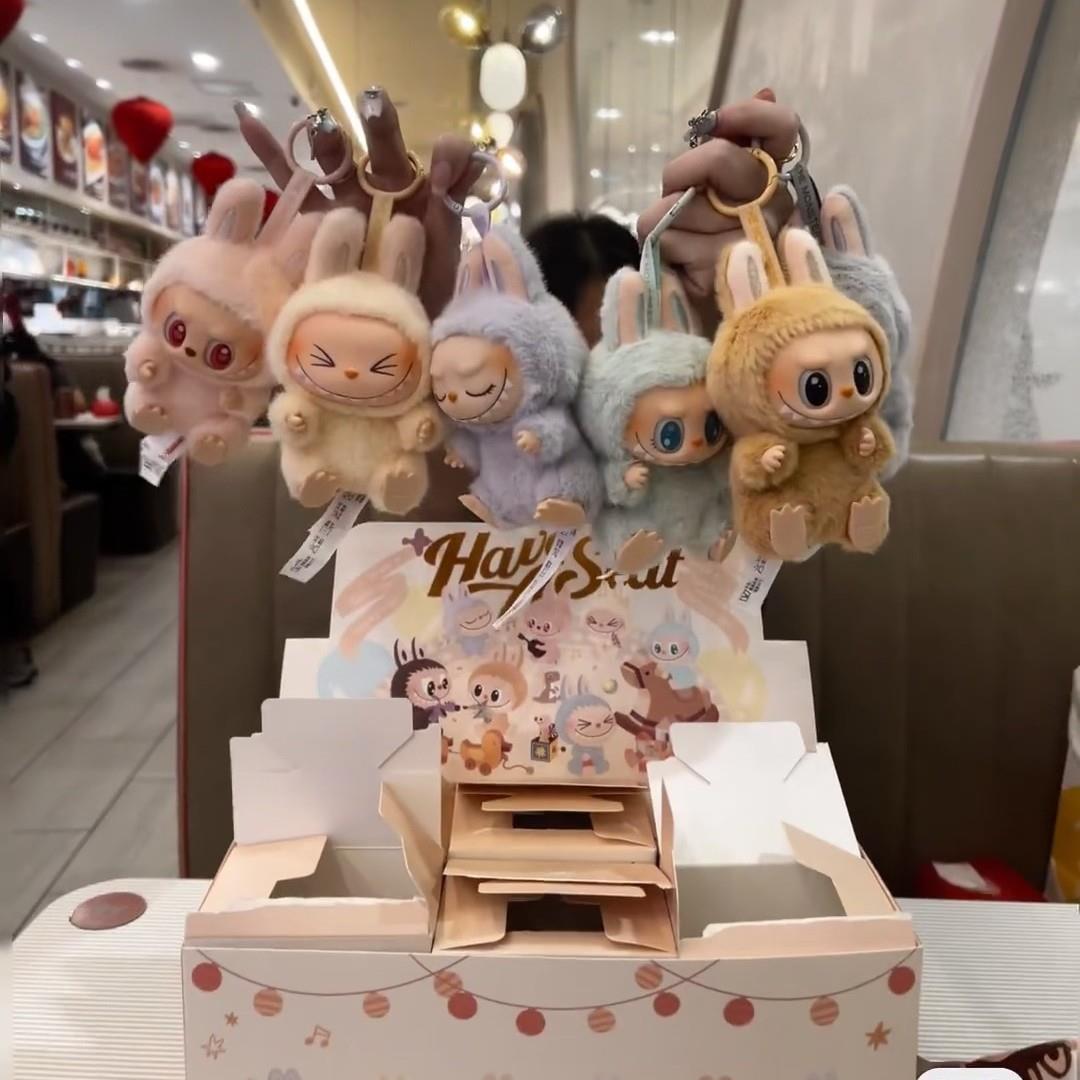 热销现货泡泡LABIUBIU搪胶脸坐坐派对毛绒公仔玩具二三代爆款可爱