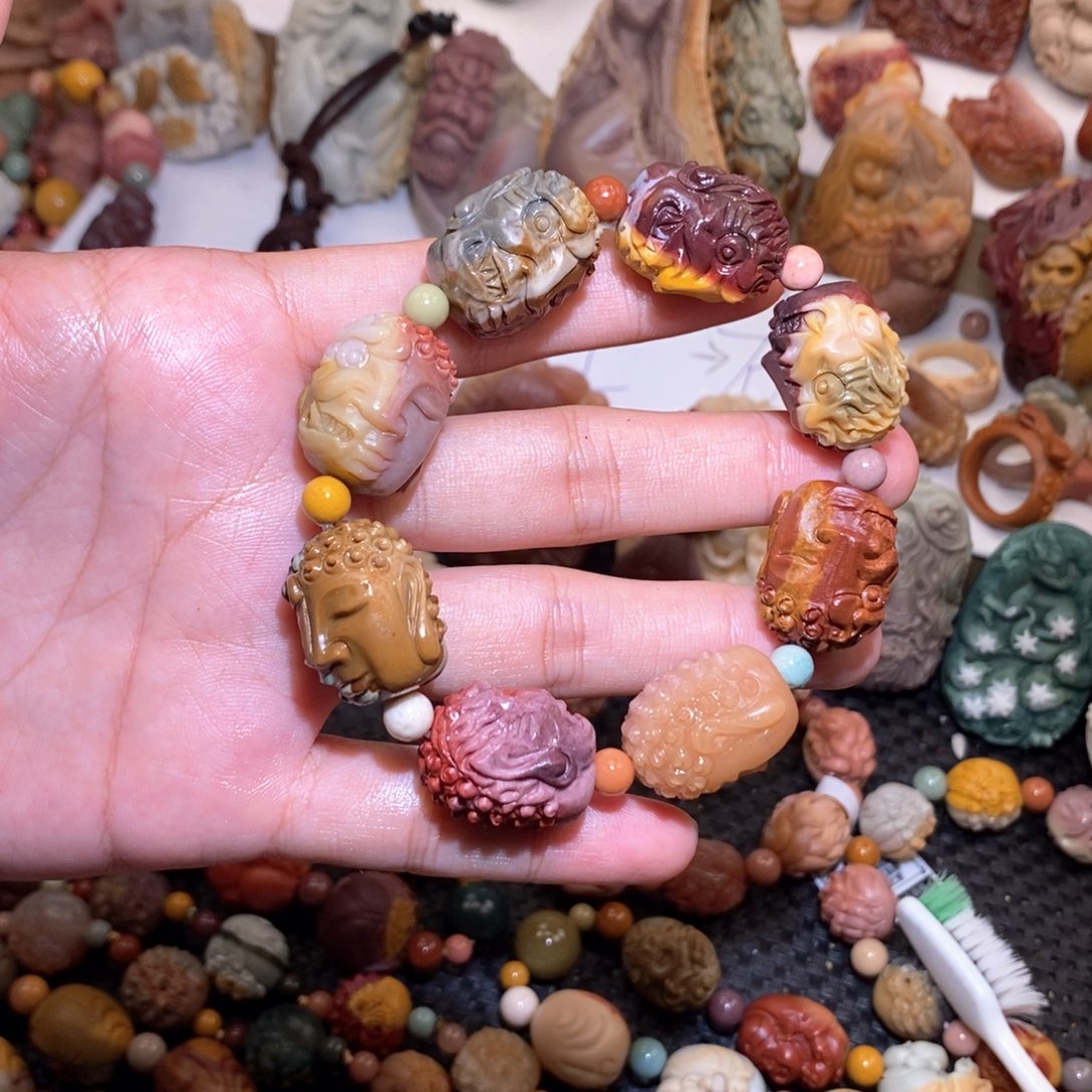 石英质玉（阿拉善玉）手链未镶嵌