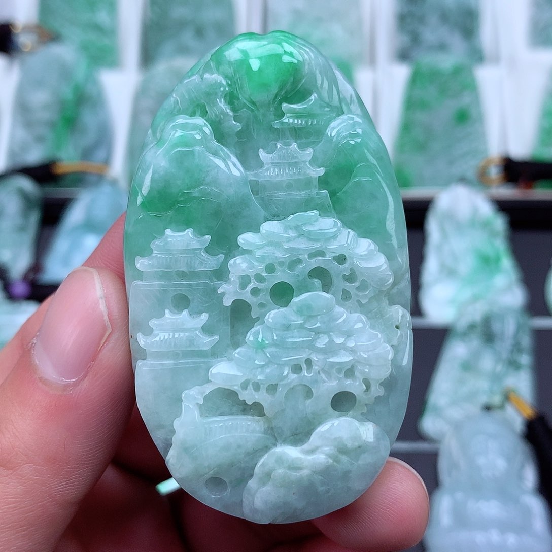 翡翠颈饰未镶嵌翡翠吊坠