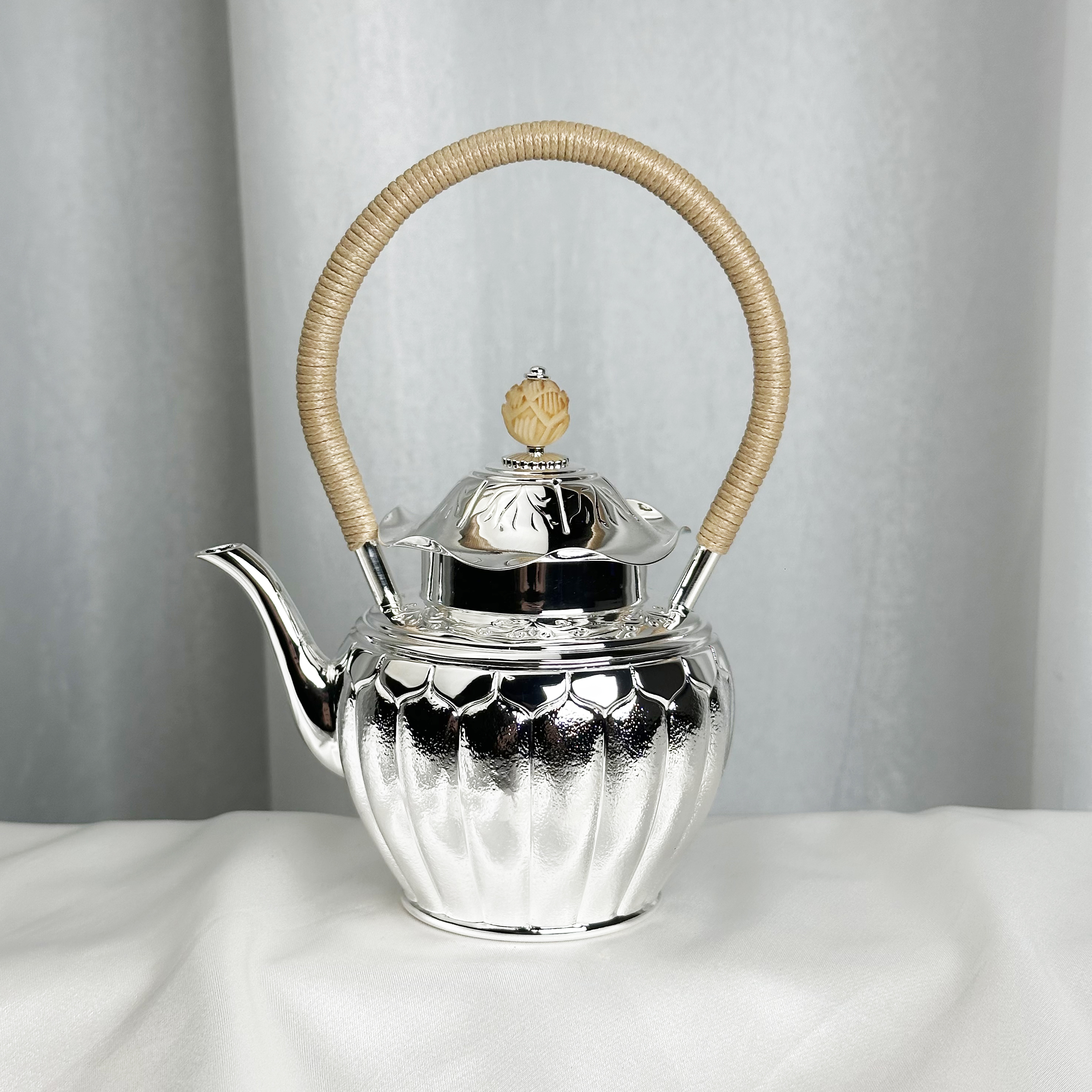 -手工锤纹999花篮宫灯壶