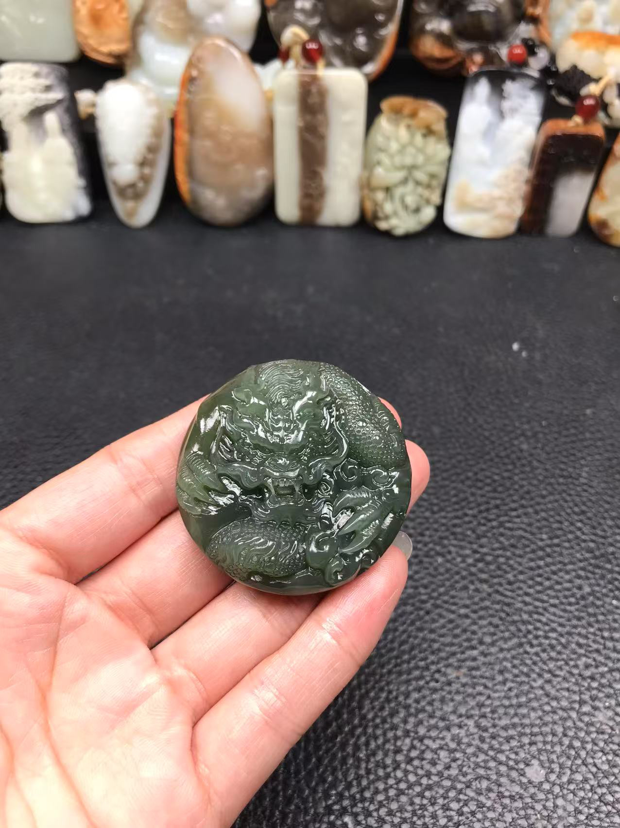 和田玉龙，实物漂亮，