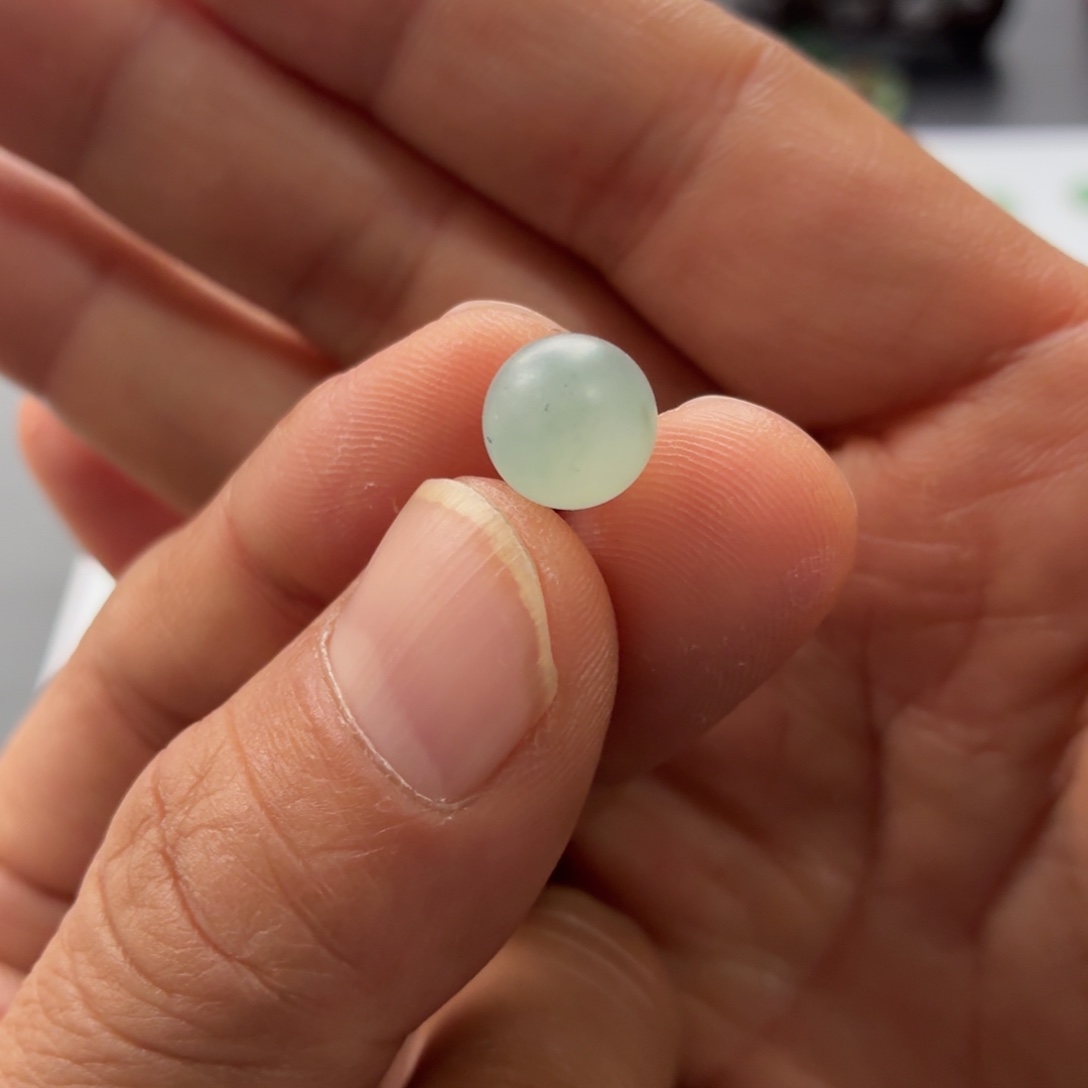 定制翡翠未镶嵌珠子