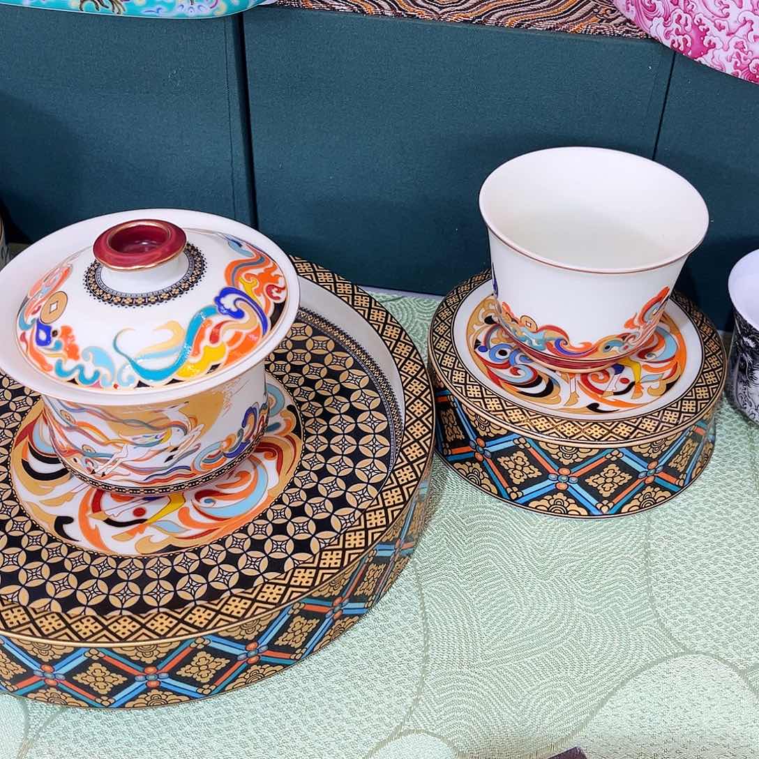 陈*修景德陶瓷景德陶瓷