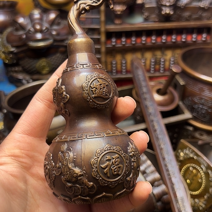 精美铜器批发档口