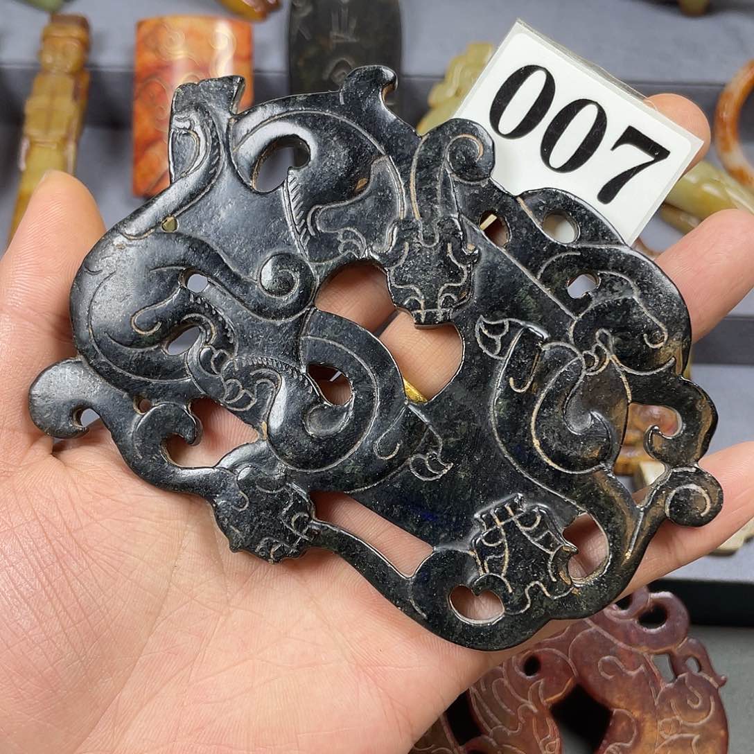 和田玉未镶嵌挂件