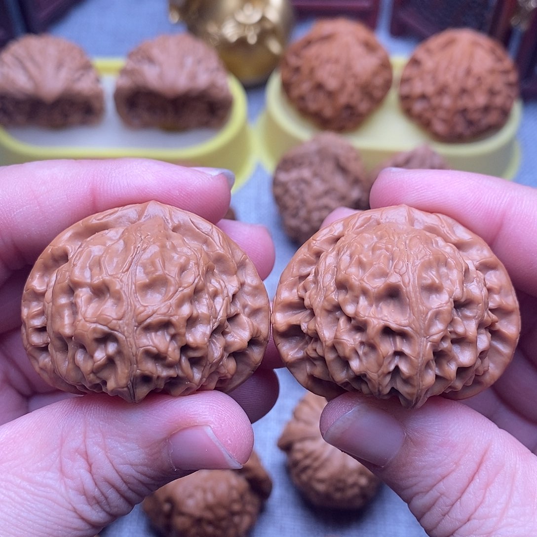 文玩核桃把件41毕业桃心宫灯