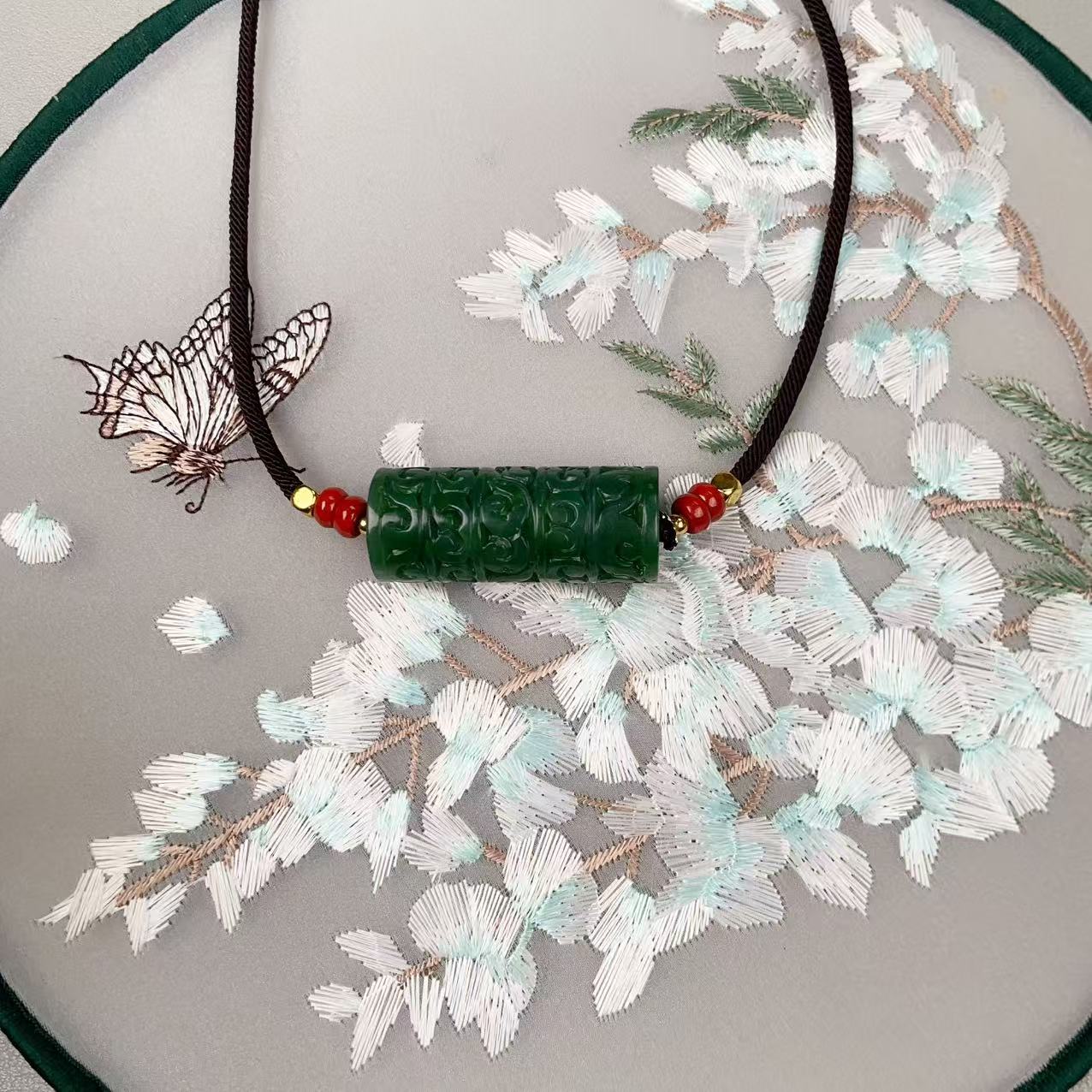 AA和田玉碧玉路路通吊坠 多样性发货拍一单发一个