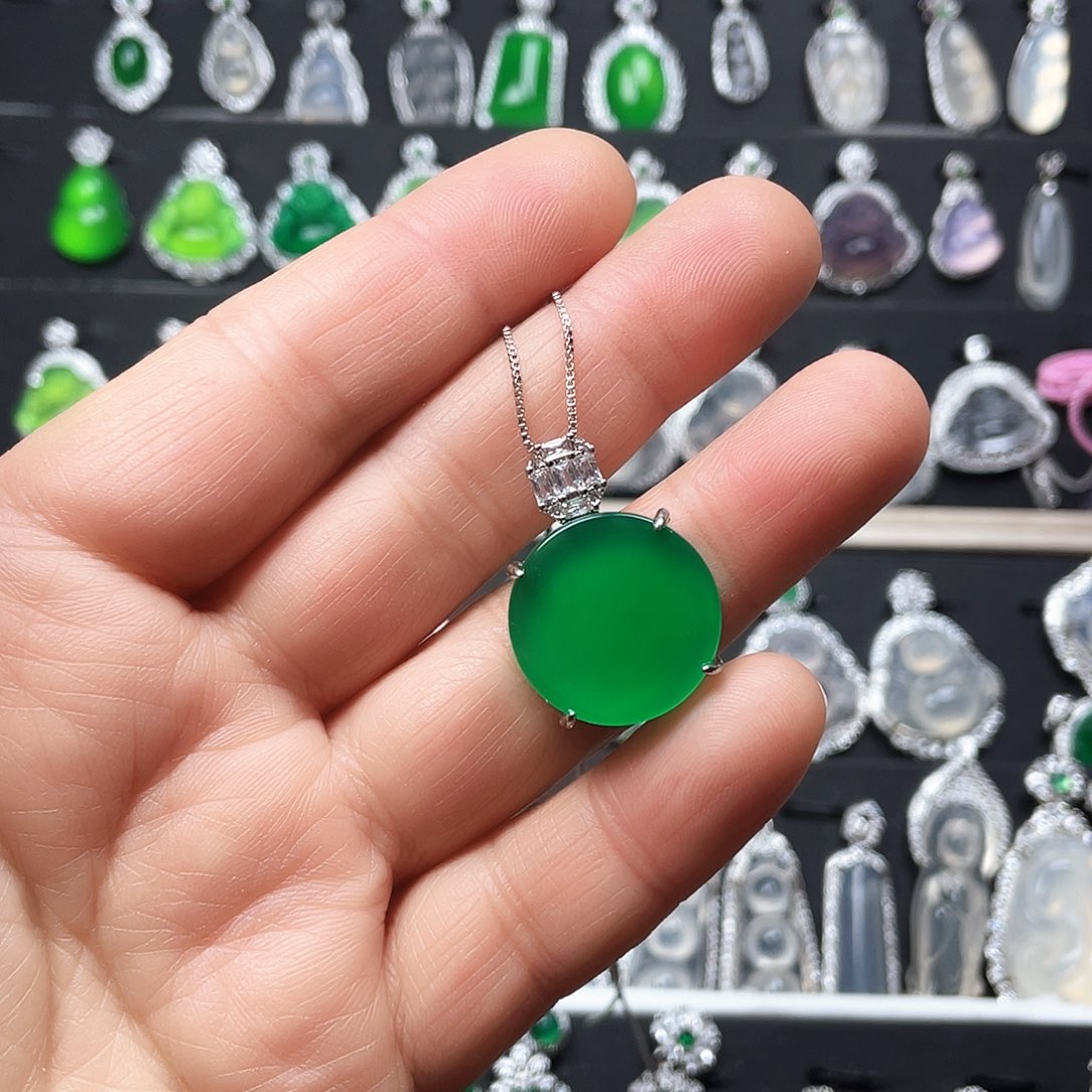 玛瑙/玉髓颈饰合金