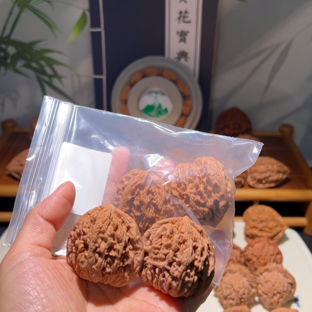 胡***扯把件文玩核桃星云图陪嫁青龙