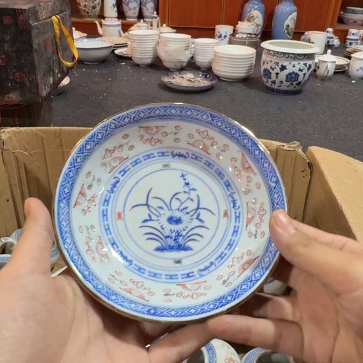 景德镇的陶瓷瓷器