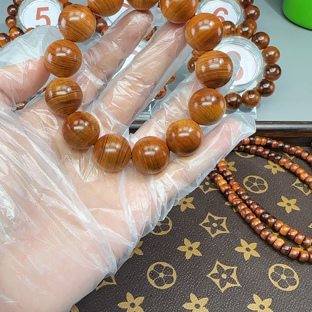 柏木（崖柏）1.8高红油