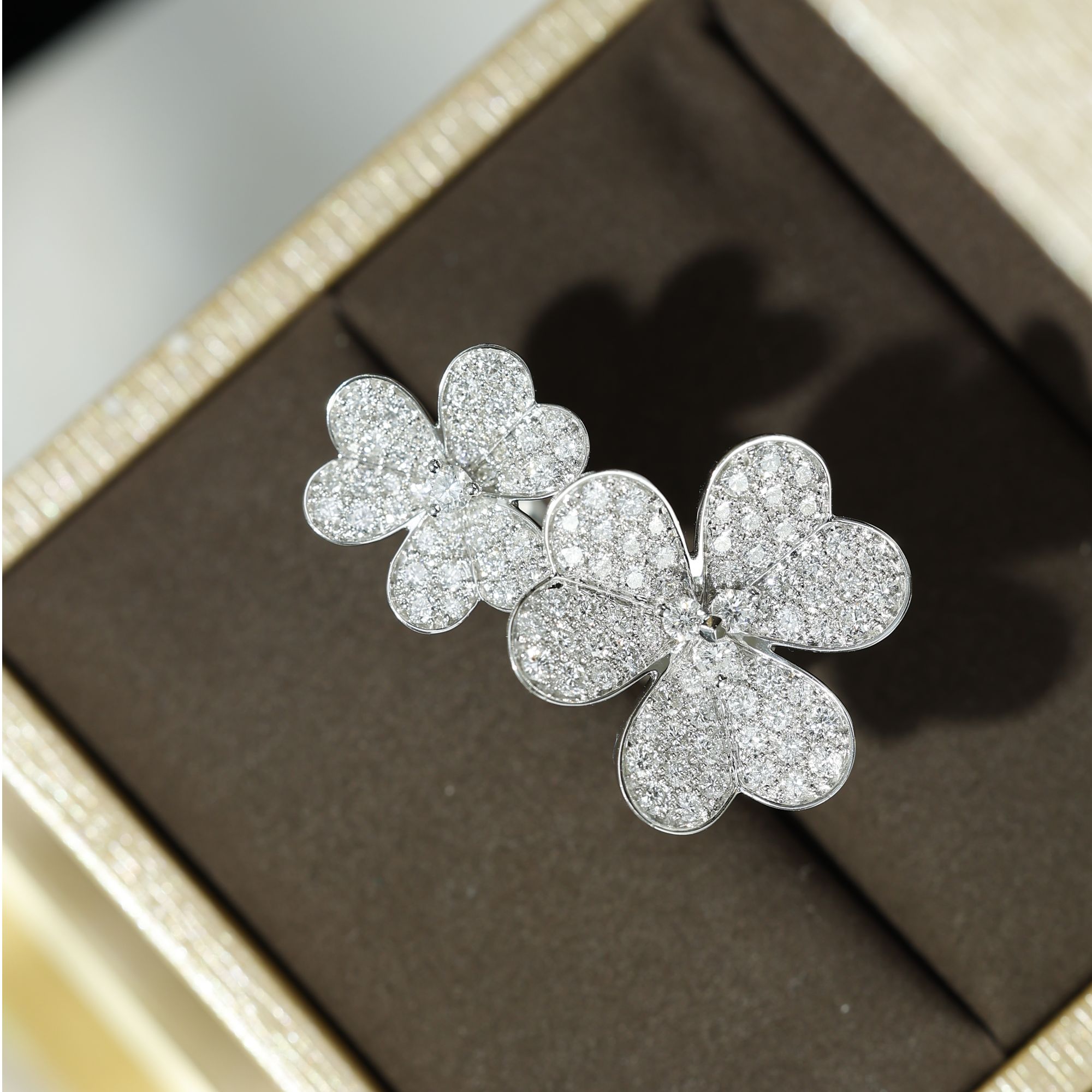 18K金双花三叶草戒指 CZ (定制品质48小时鉴赏期)