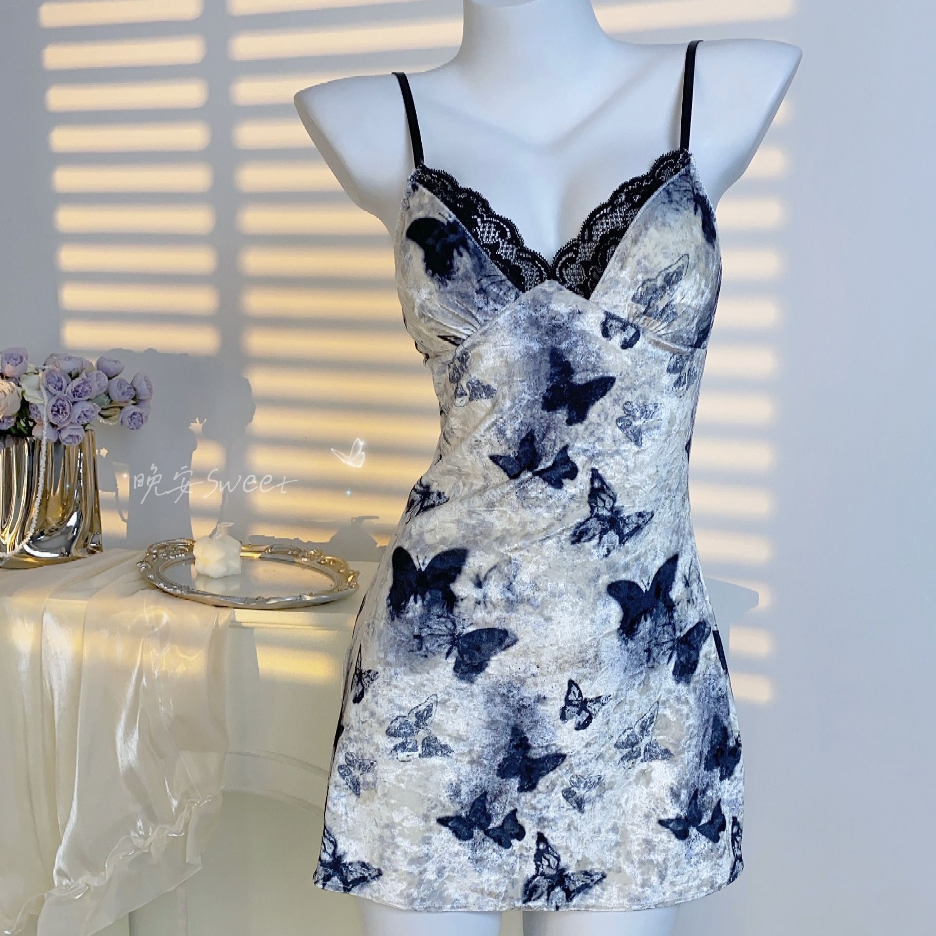 【80-170】梦蝶御姐深V吊带睡裙丝绒秋冬厚款蕾丝美背显瘦睡衣套装