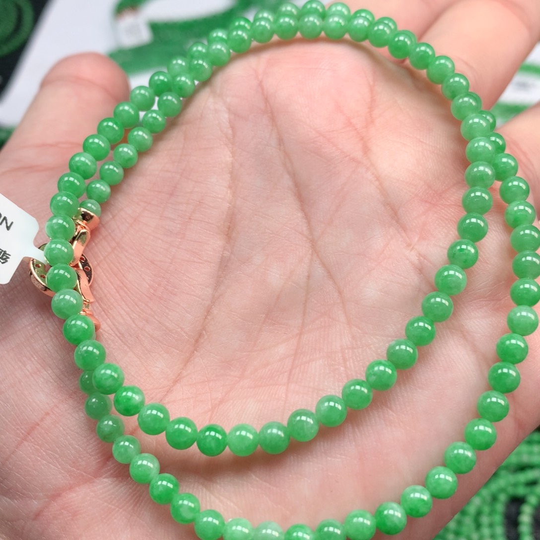 翡翠手链未镶嵌翡翠