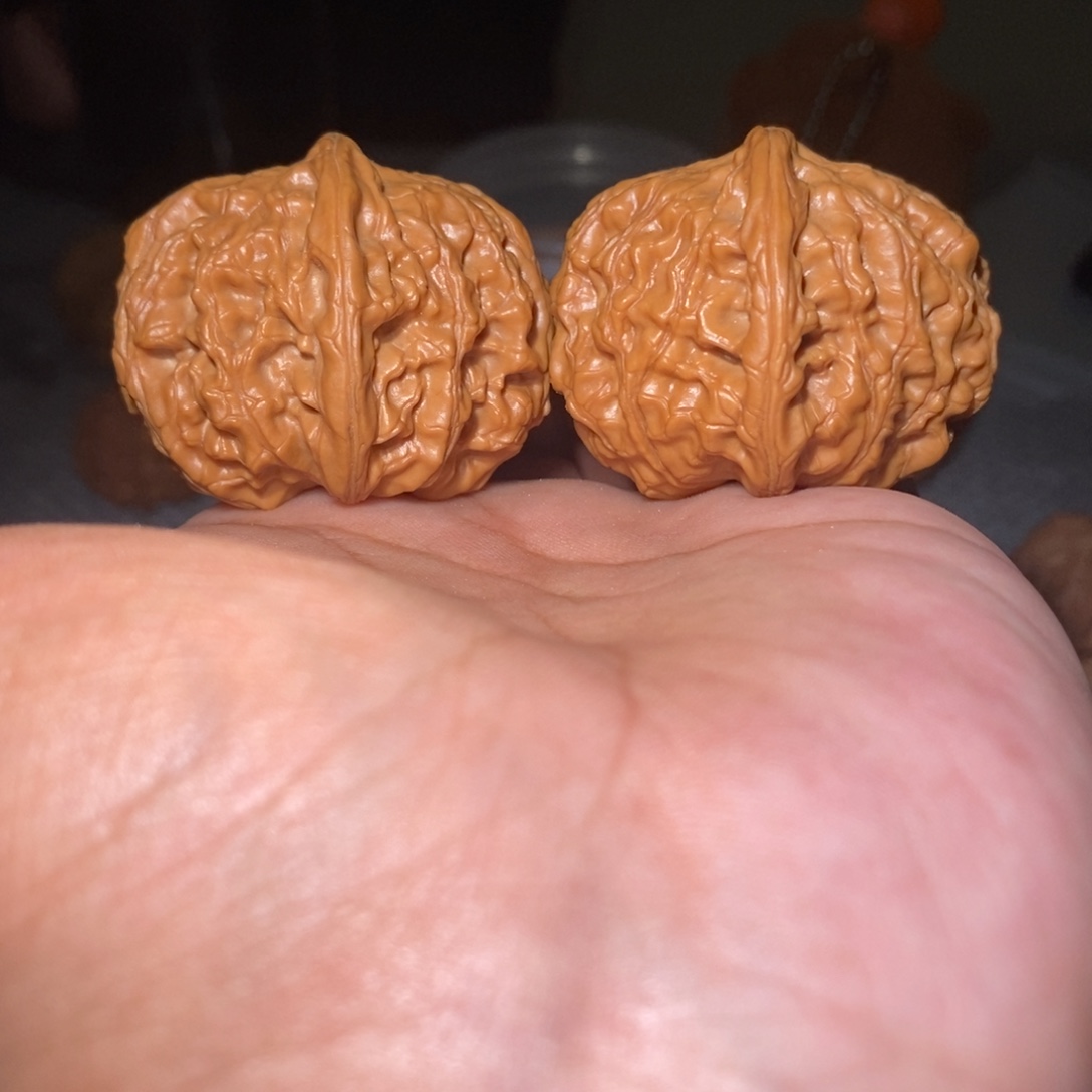 桃核吊坠44尺玉枕元宝