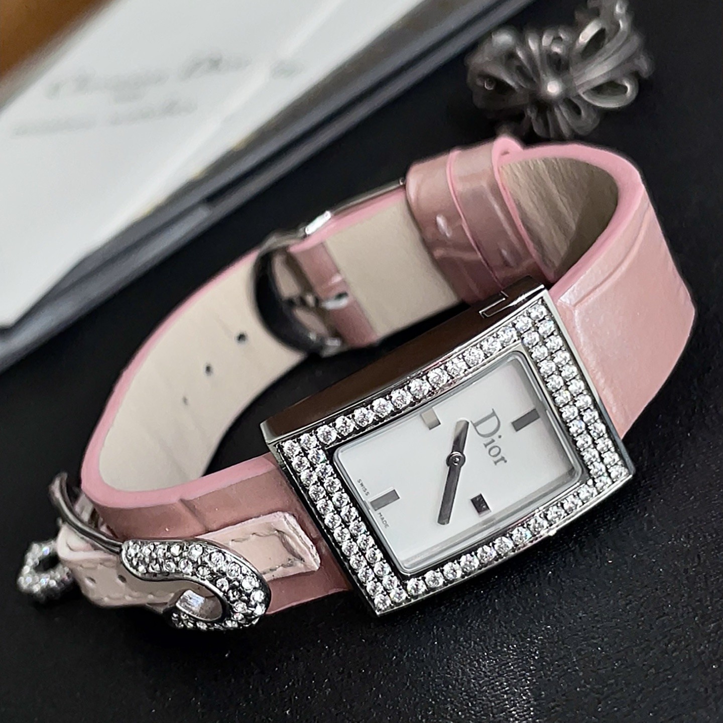 95新 DIOR/迪奥 海盗爷限定Punk系列钻石贝母Tank·石英腕表