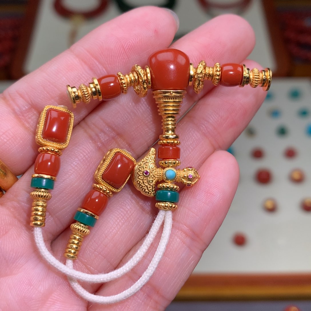 南红玛瑙未镶嵌颈饰