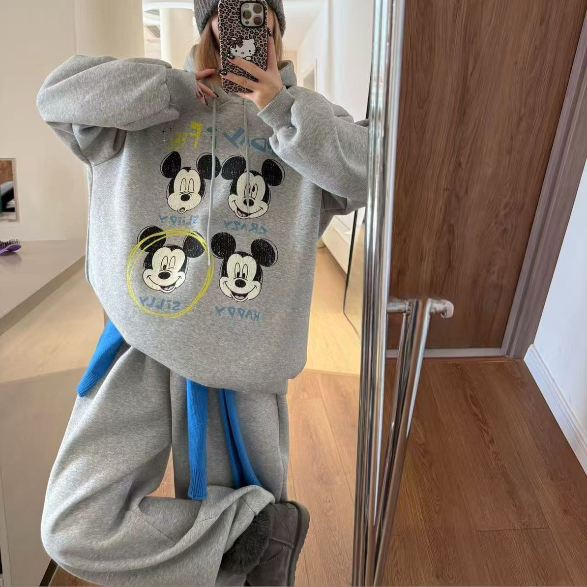 62061#【東Room】2025冬季韩系慵懒戴帽加绒卫衣套装