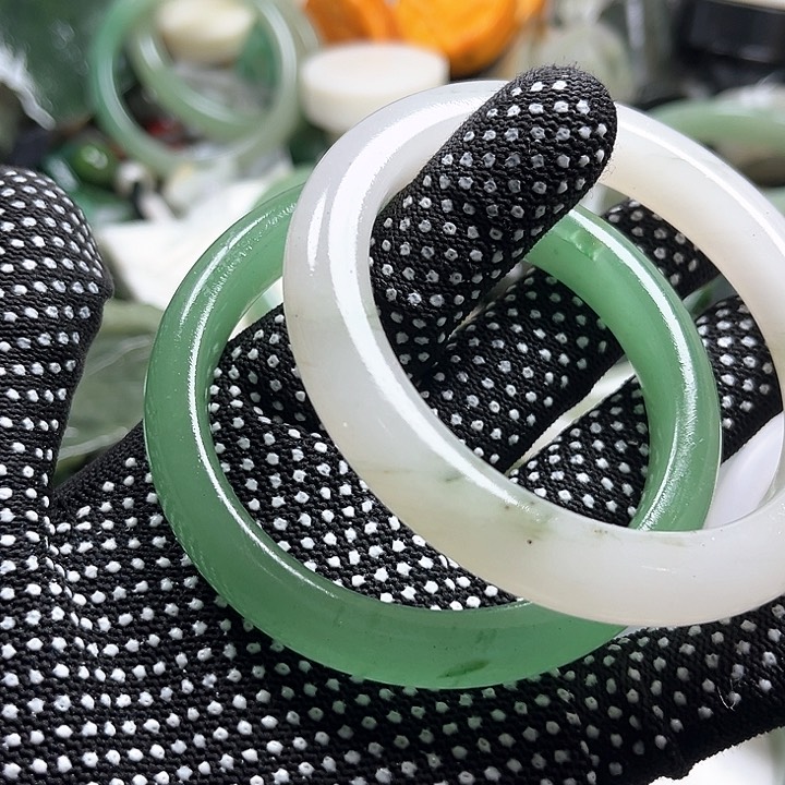 和田玉（糖玉）和田玉边角料9K金镶嵌高****ჴ