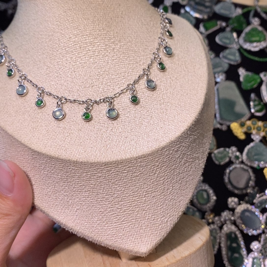 翡翠未镶嵌颈饰天然