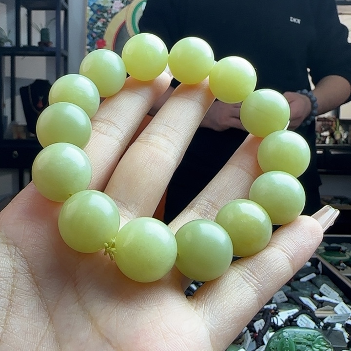 和田玉未镶嵌吊坠(不含链)黄口手串