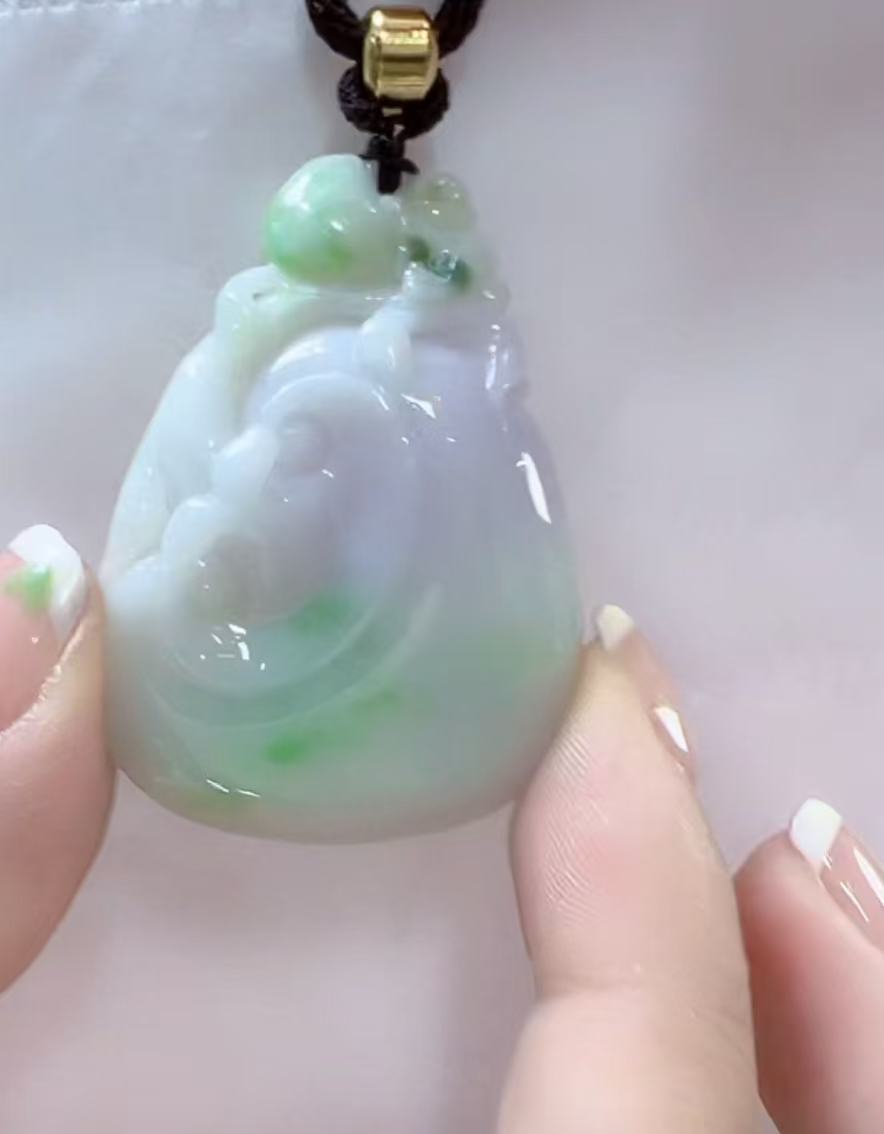 天然翡翠A货孤品吊坠123