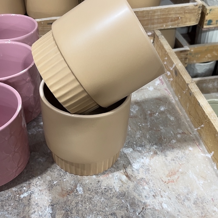 有孔！福利价陶瓷花盆一盆多栽