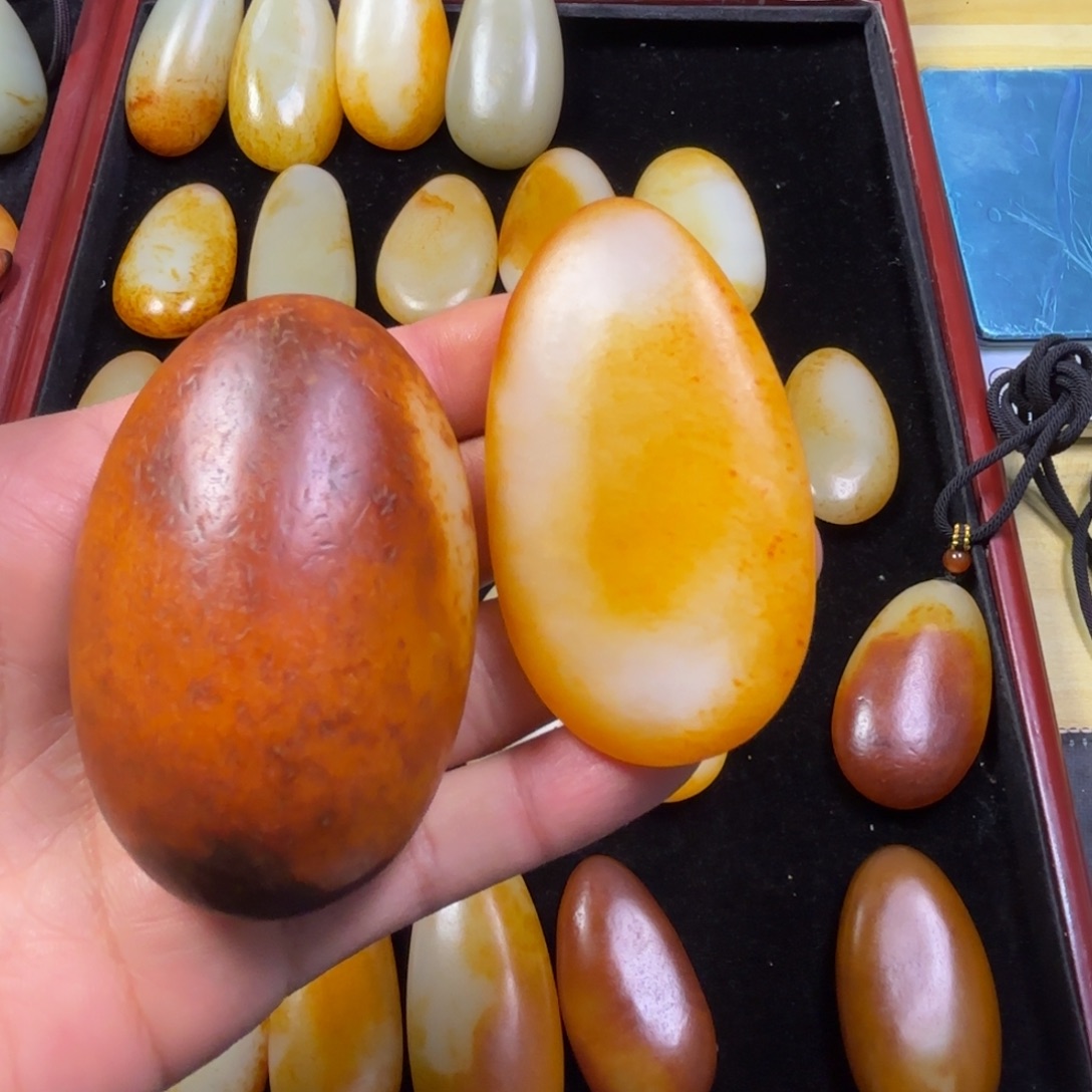余***追和田玉未镶嵌颈饰