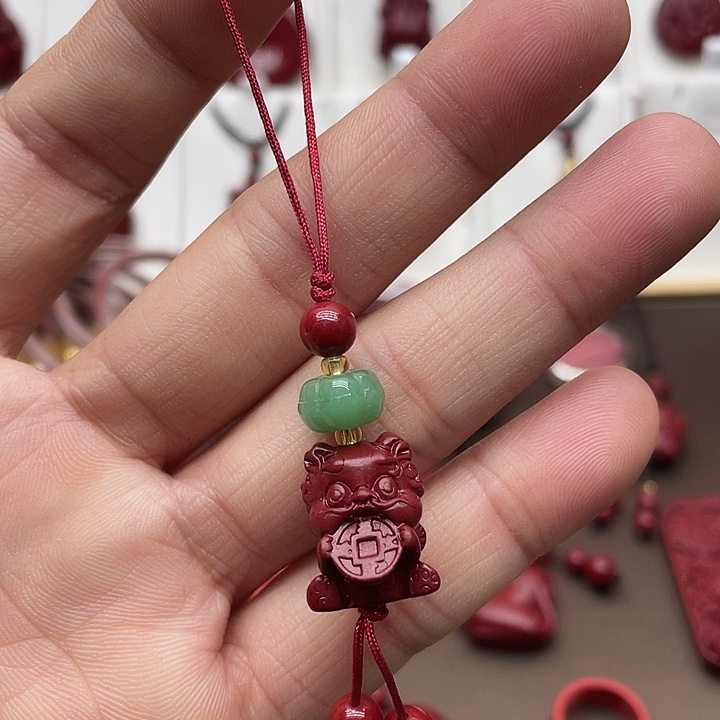 紫砂1吞金兽手机挂钥匙扣