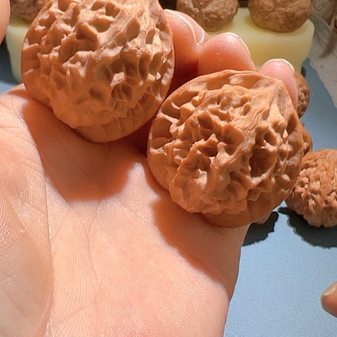文玩核桃把件龙鳞纹38