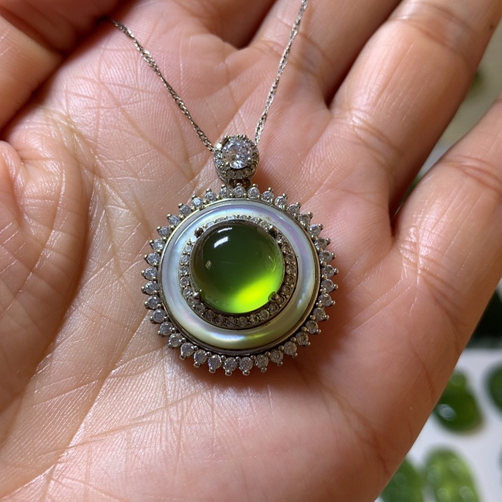 岫玉颈饰银S925镶嵌吊坠