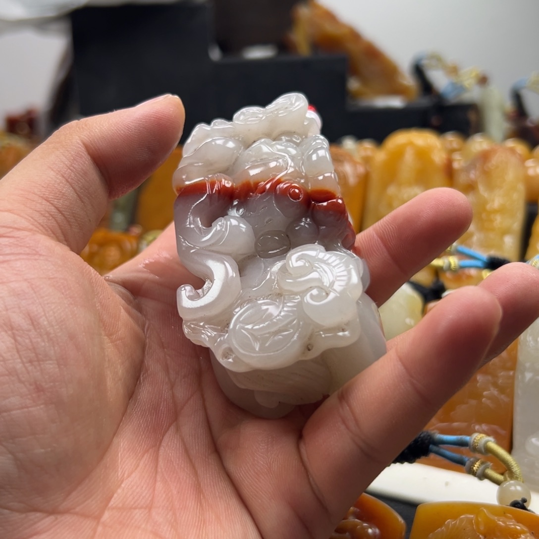石英质玉（黄龙玉）未镶嵌多选发其一
