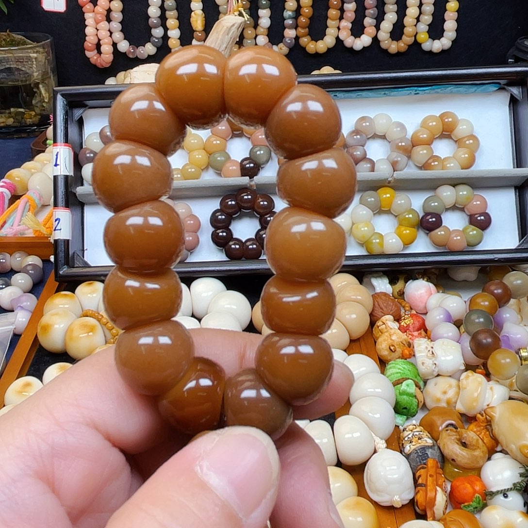 菩提根/象牙果把件