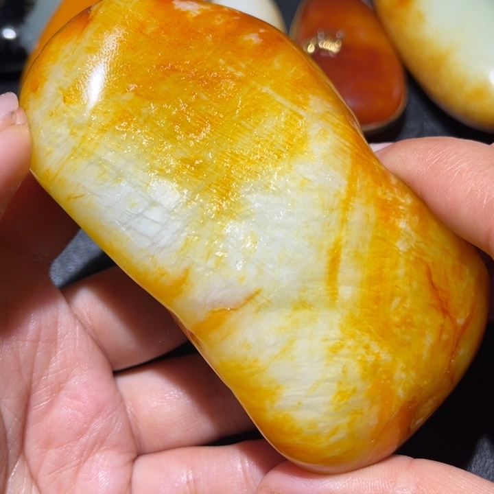 和田玉未镶嵌珠宝奇石