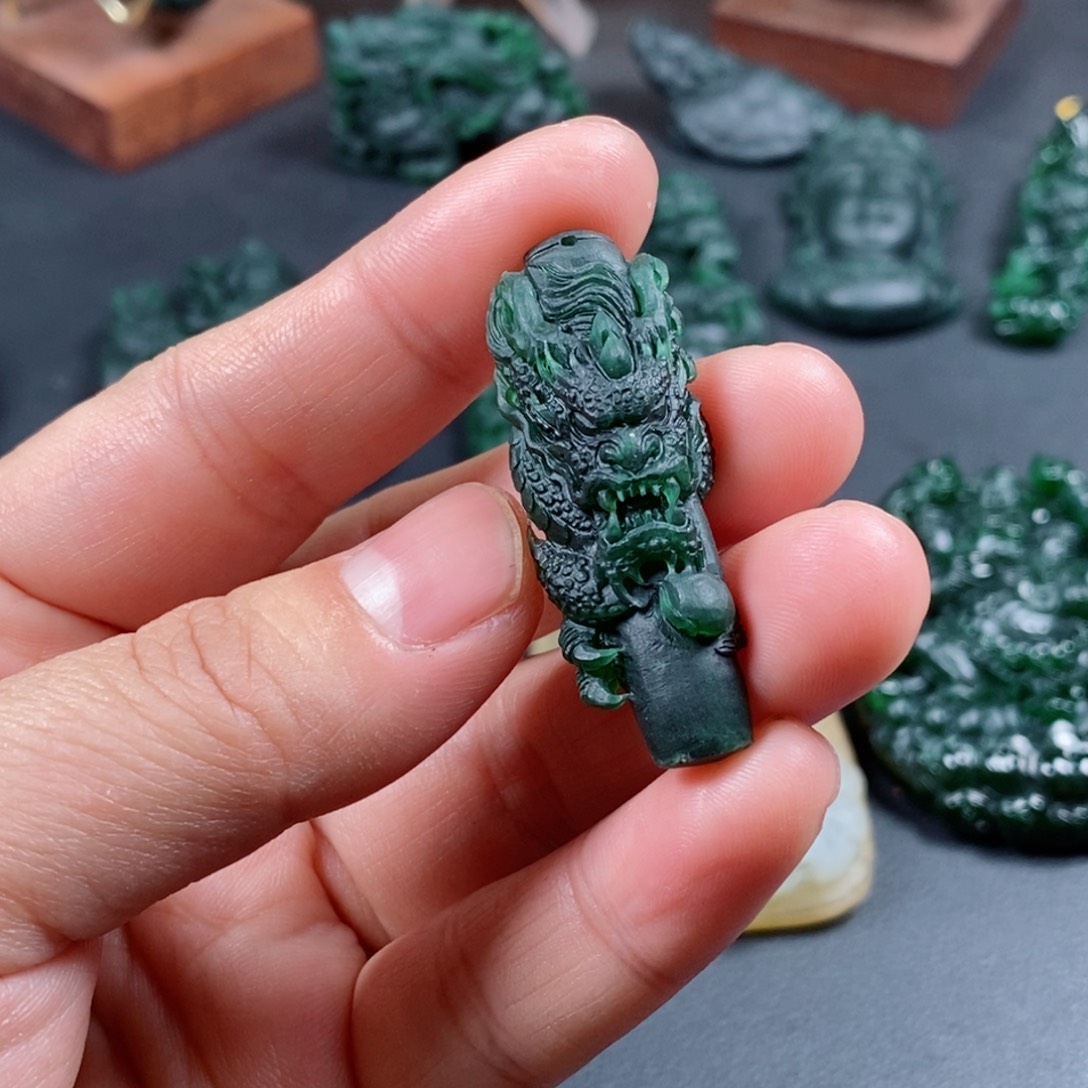 定制翡翠未镶嵌翡翠吊坠x