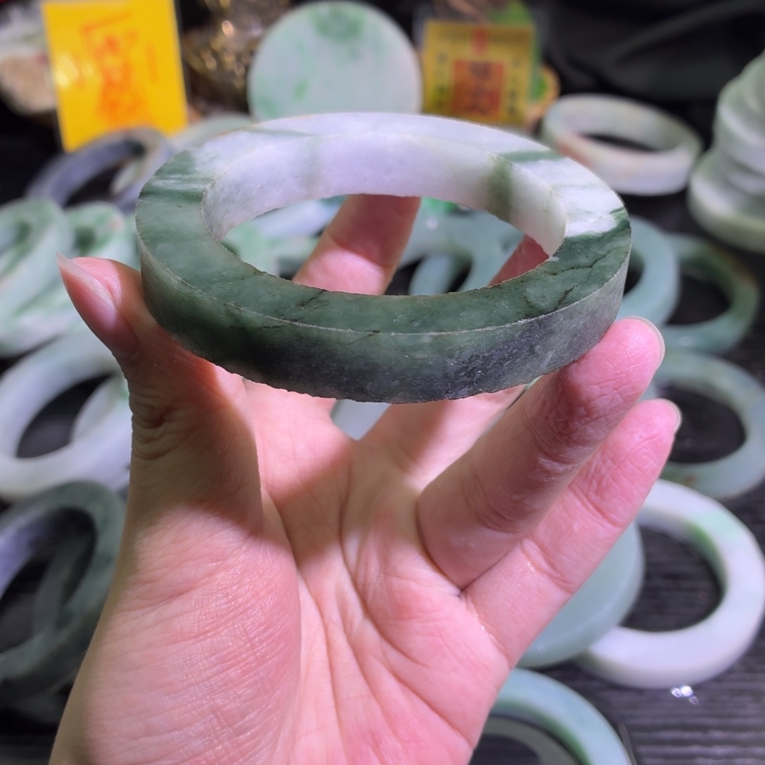 定制翡翠未镶嵌天然翡翠A货毛胚手镯定制