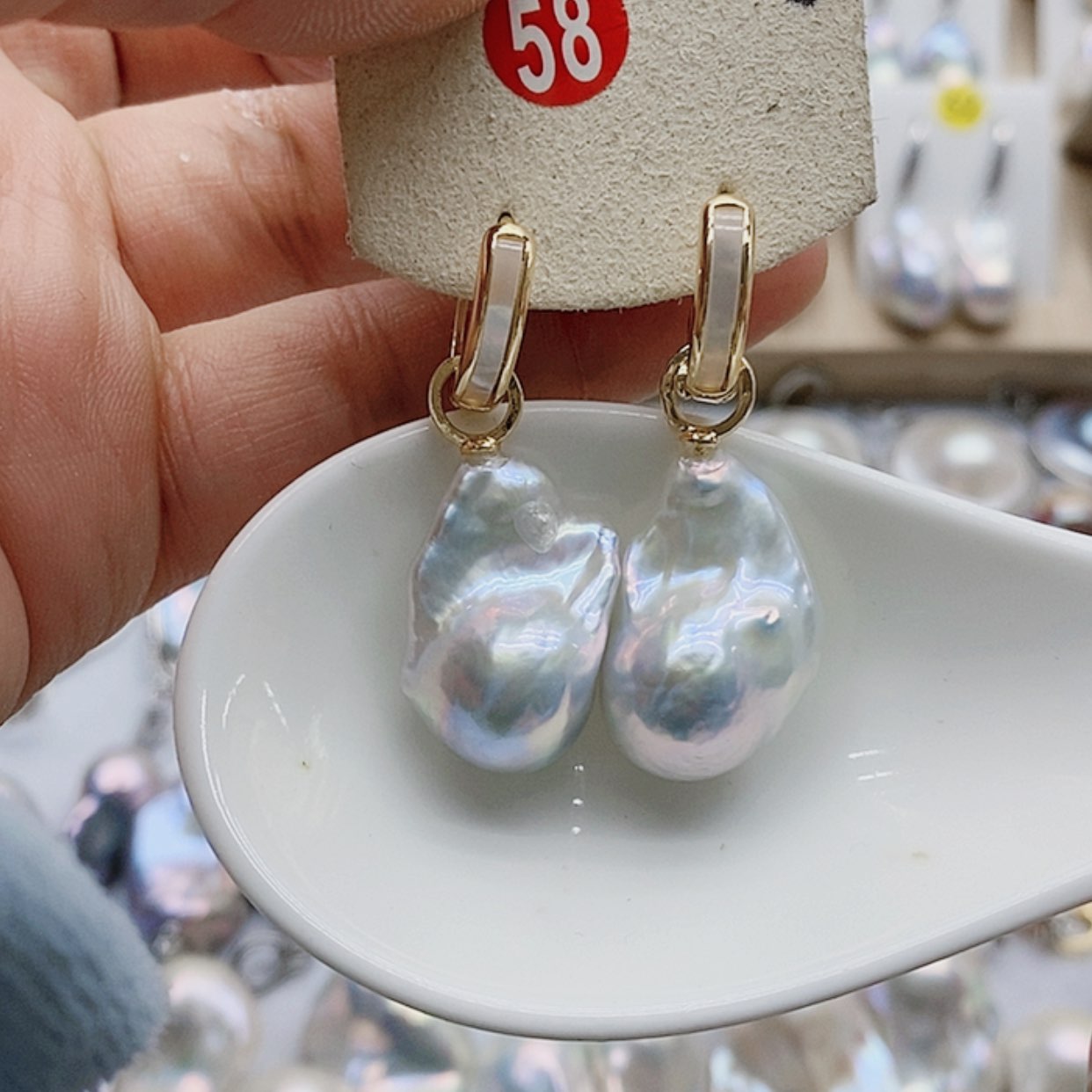 【闪购商品】淡水珍珠耳饰银S925镶嵌大*…