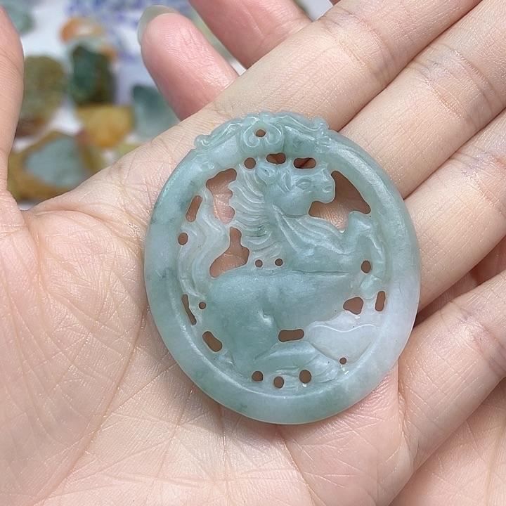 定制翡翠未镶嵌翡翠