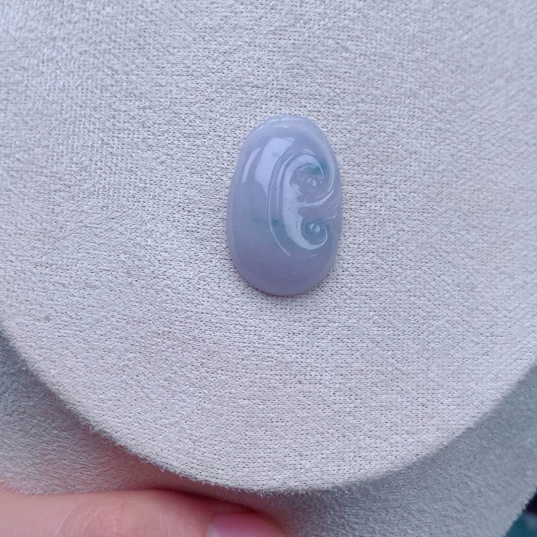 翡翠未镶嵌颈饰满紫如意