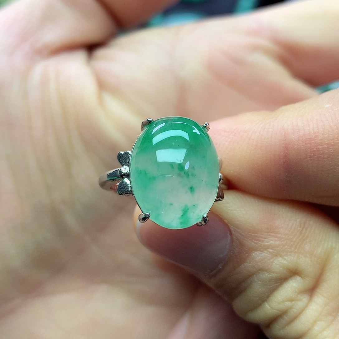 石英质玉戒指未镶嵌