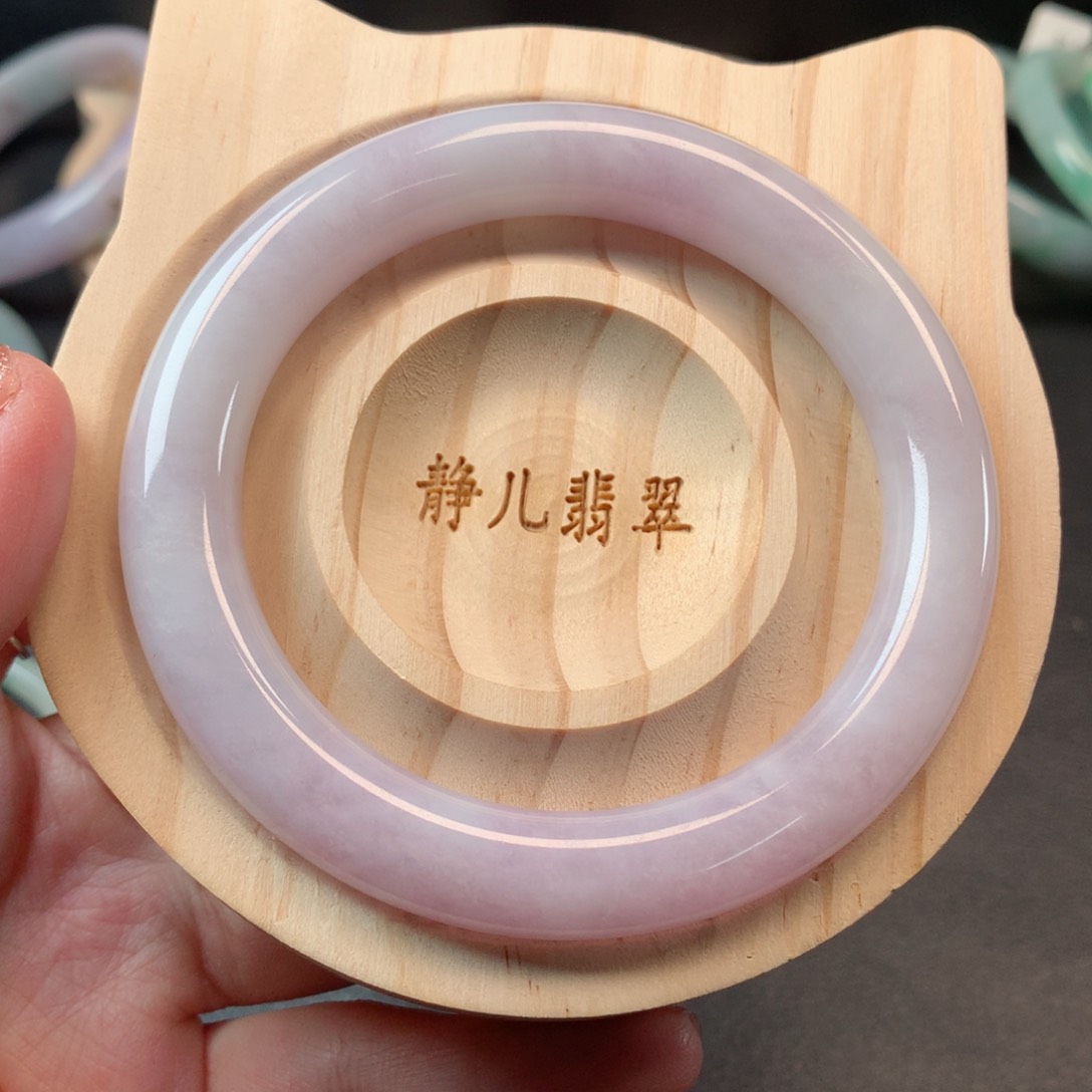 翡翠手镯未镶嵌58圈口