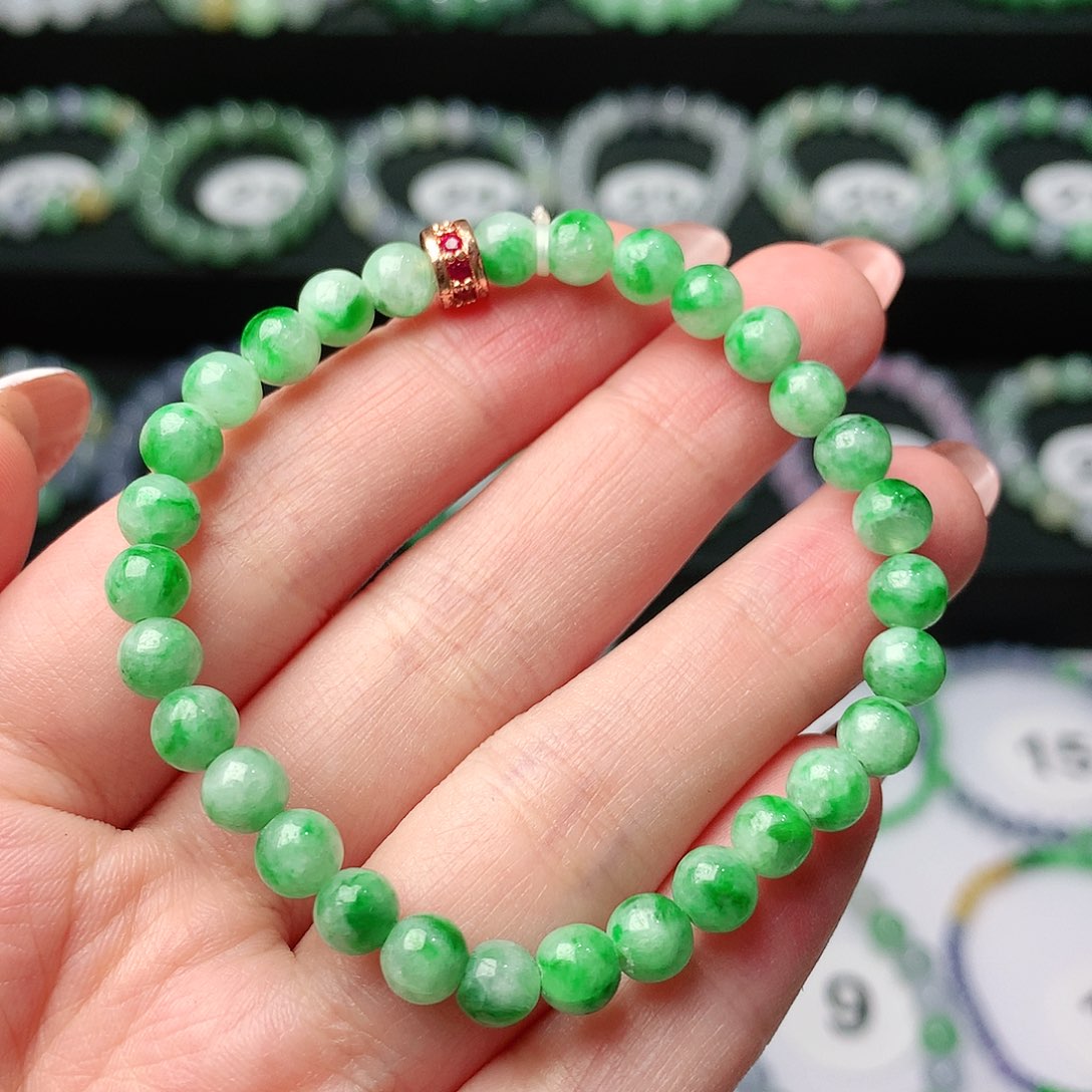 翡翠手链未镶嵌翡翠