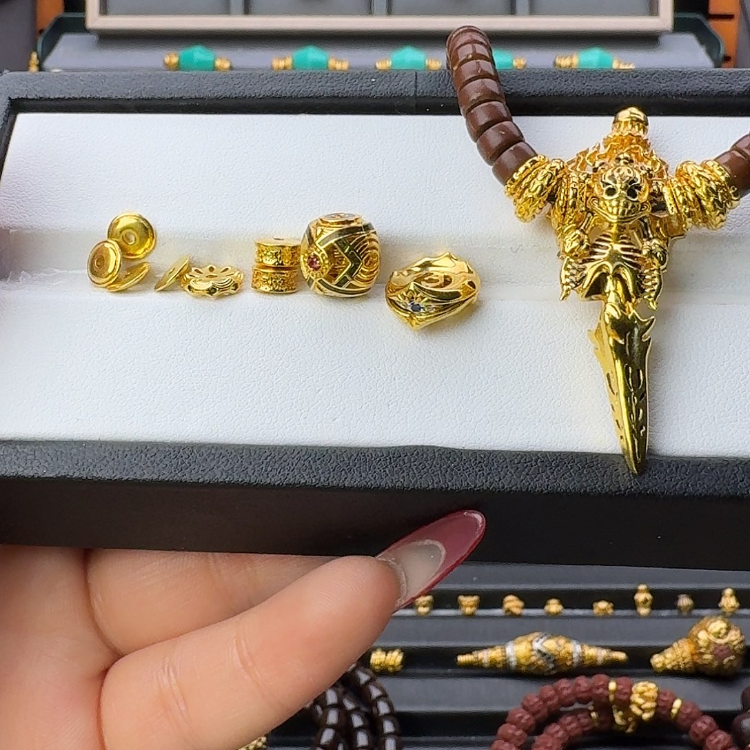 银S925三通顶珠荷鲁斯