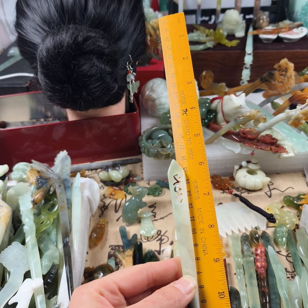 蛇纹石玉发饰合金