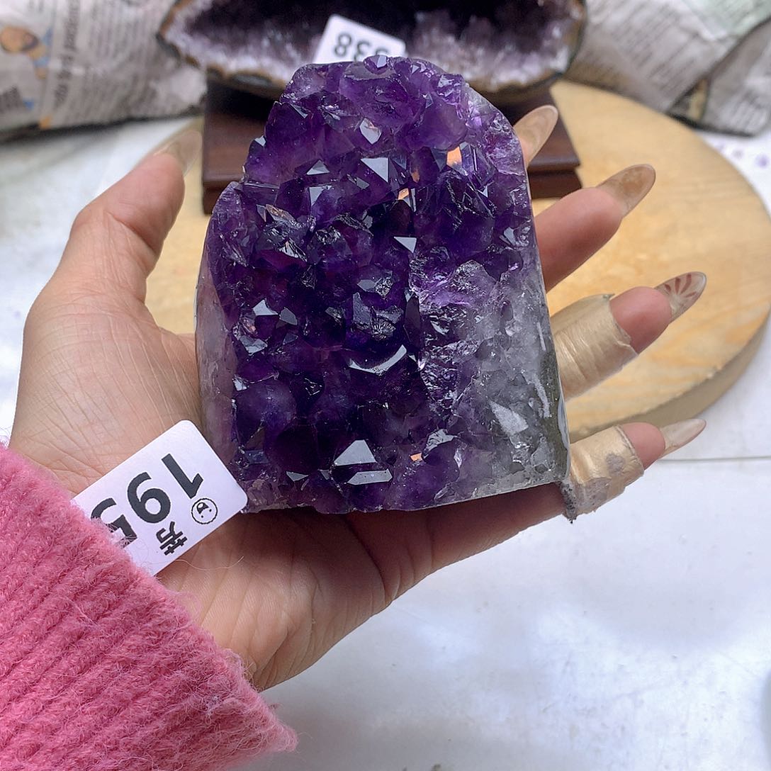 紫晶大型摆件（非配饰）未镶嵌